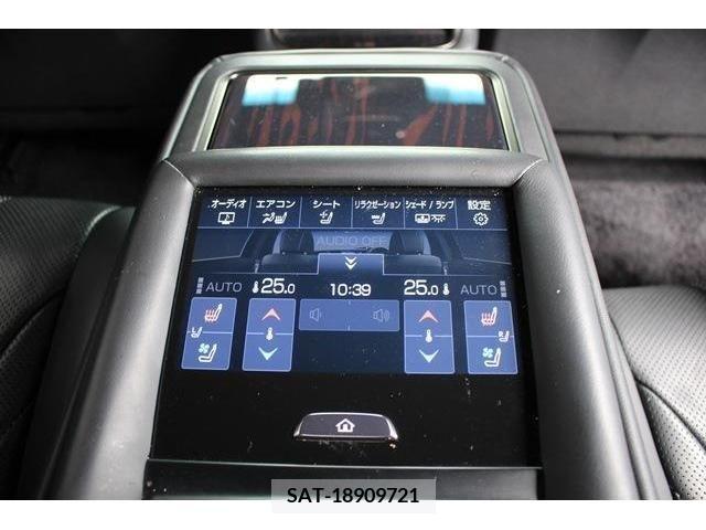 Lexus LS 2019-06 334381-7