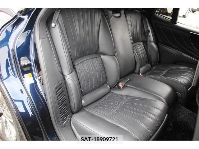 Lexus LS 2019-06 334381-16