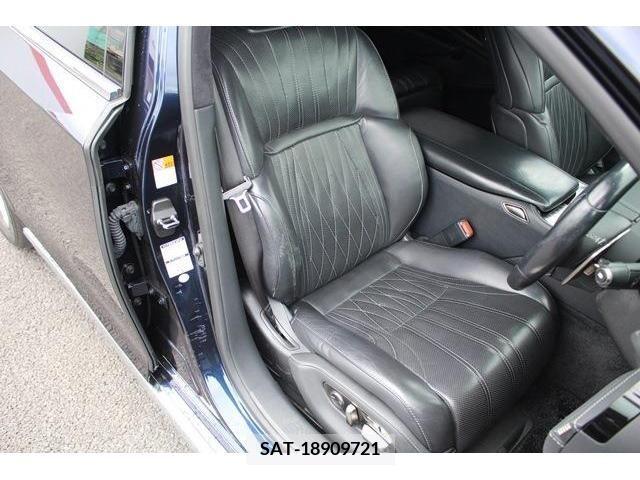Lexus LS 2019-06 334381-15
