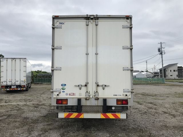 Nissan CONDOR 2012-06 8412-1