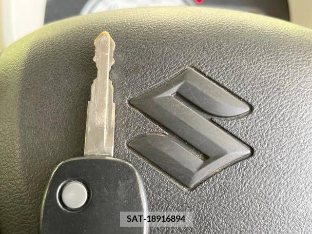 Suzuki ALTO 2018-01 305074-5