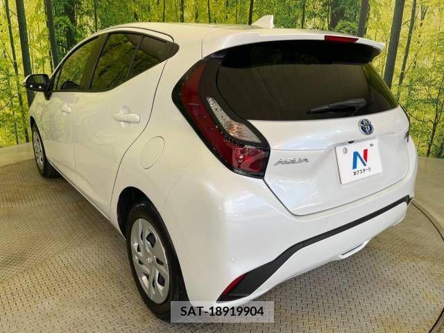 Toyota AQUA 2023-06 356308-17