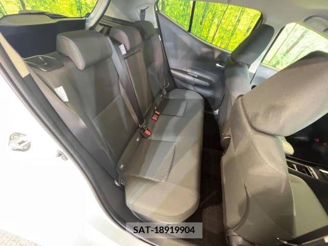 Toyota AQUA 2023-06 356308-9