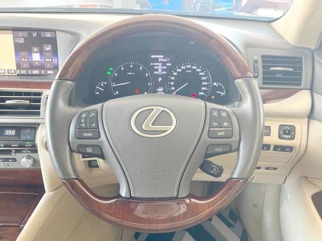 Lexus LS 2015-08 181029-13