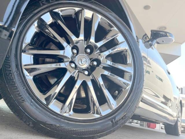 Lexus LS 2015-08 181029-15