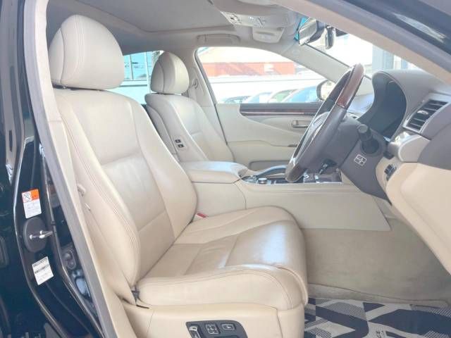 Lexus LS 2015-08 181029-11