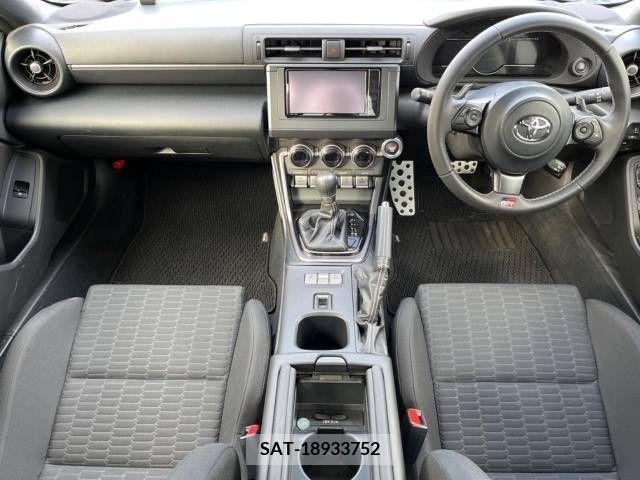 Toyota 86 2022-05 217653-1