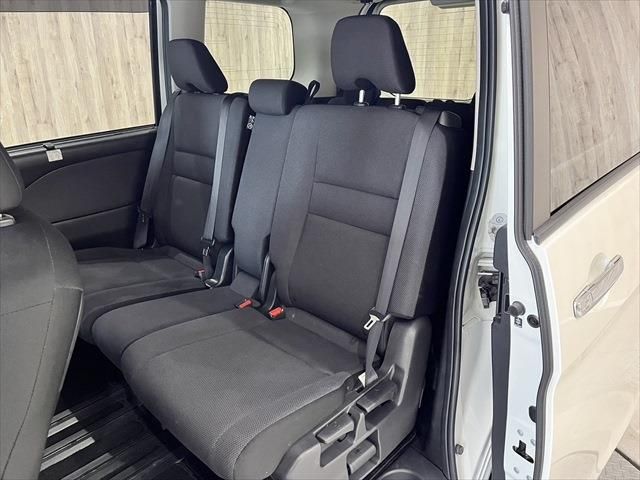 Nissan SERENA 2018-09 9077-21