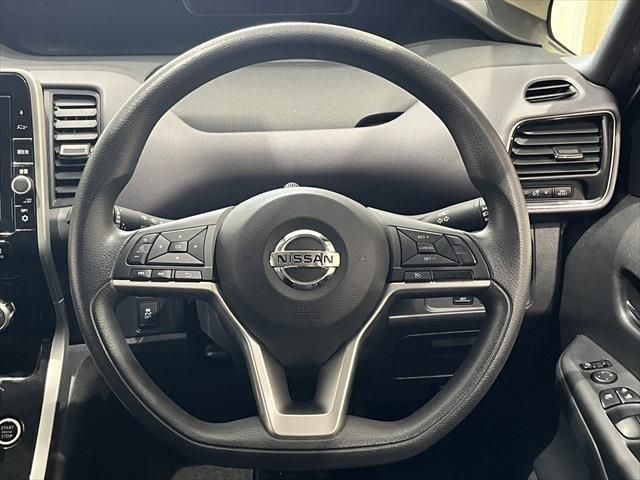 Nissan SERENA 2018-09 9077-24