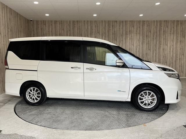 Nissan SERENA 2018-09 9077-3