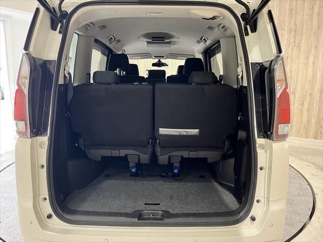 Nissan SERENA 2018-09 9077-23