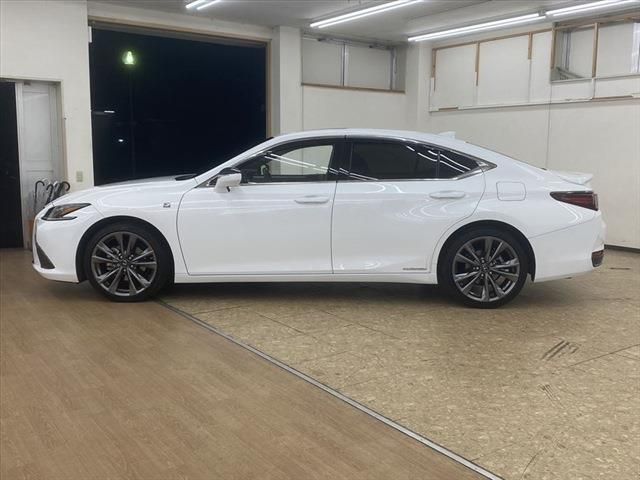 Lexus ES 2019-07 192691-7