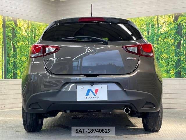 Mazda DEMIO 2014-11 396393-15