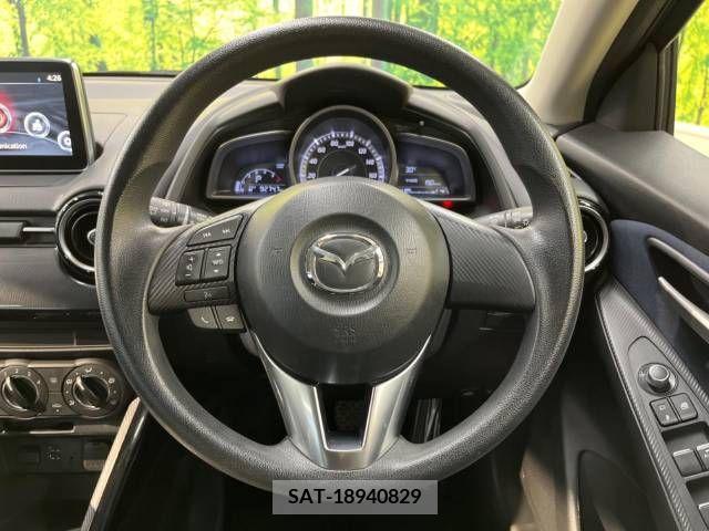 Mazda DEMIO 2014-11 396393-11