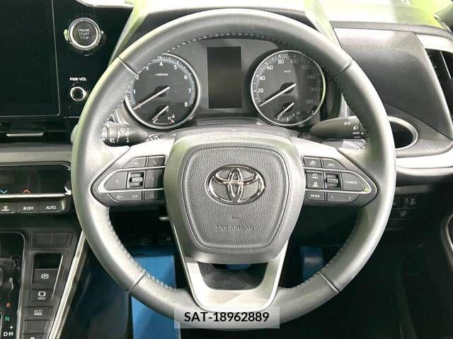 Toyota VOXY 2023-04 206220-12