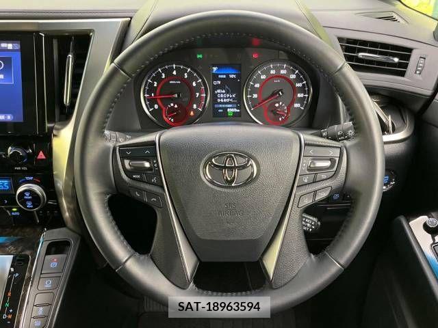 Toyota VELLFIRE 2022-04 213907-12