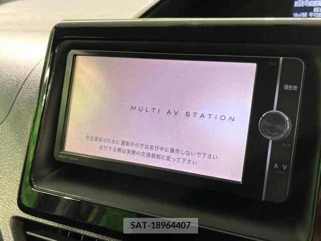 Toyota VOXY 2014-08 349158-2