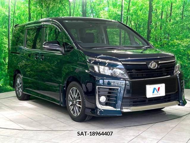 Toyota VOXY 2014-08 349158-16
