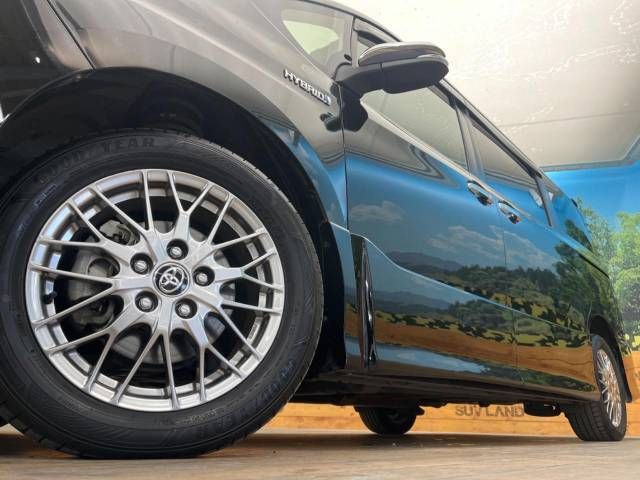 Toyota VOXY HYBRID 2019-01 182380-15