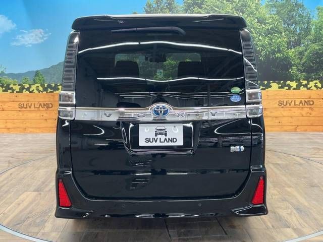 Toyota VOXY HYBRID 2019-01 182380-17