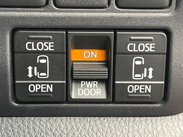Toyota VOXY HYBRID 2019-01 182380-6