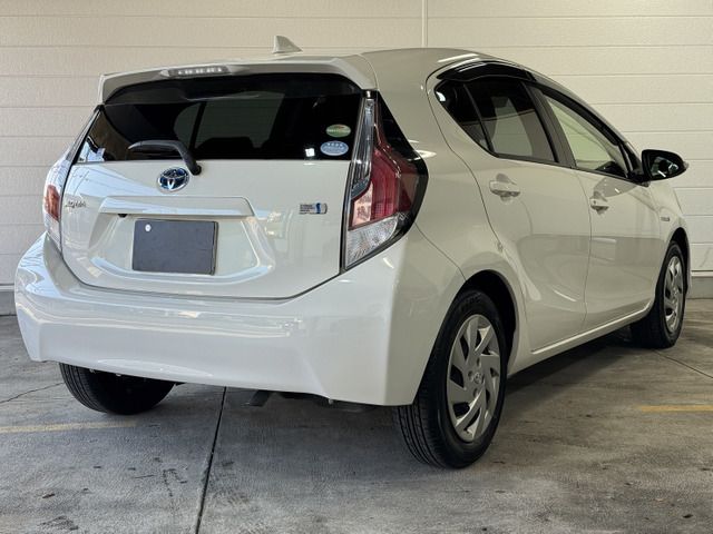 Toyota AQUA 2015-11 183072-5