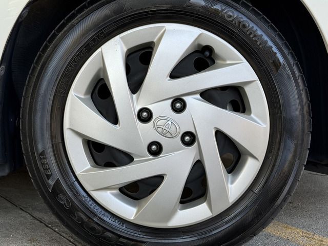 Toyota AQUA 2015-11 183072-17