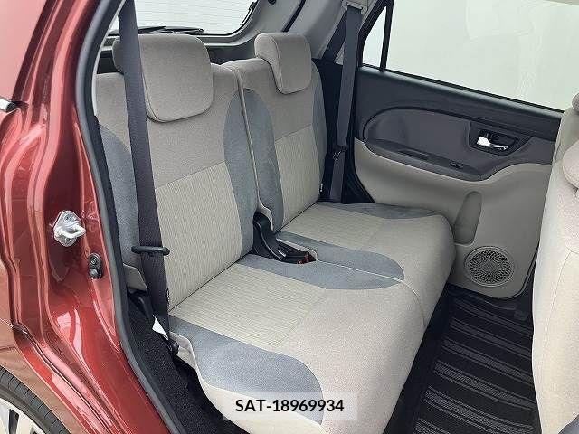 Daihatsu CAST 2017-10 209933-10
