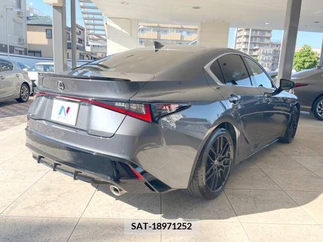 Lexus IS 2021-05 276028-17