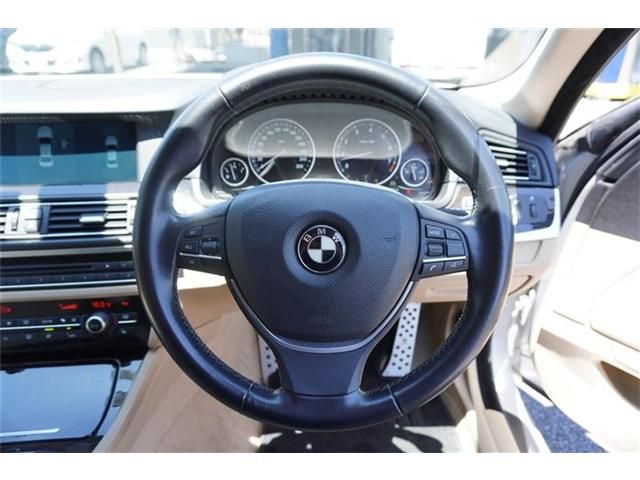 Bmw 5 SERIES 2011-09 7798-6