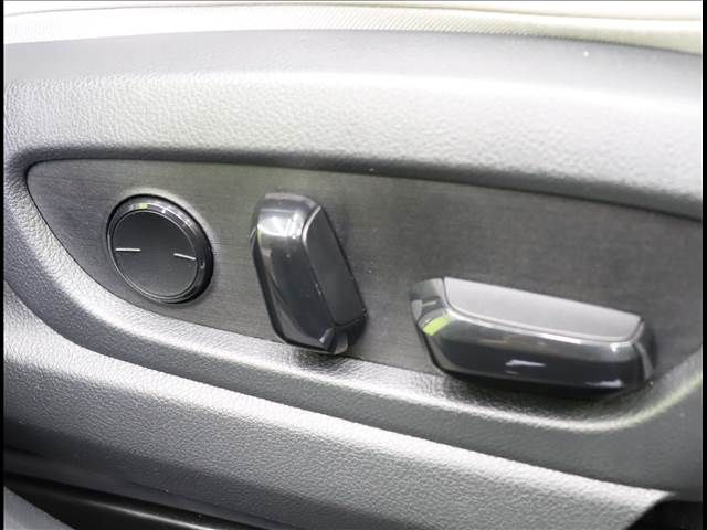 Lexus UX 2019-02 192892-20