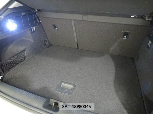 Audi Q2 2019-03 261161-19