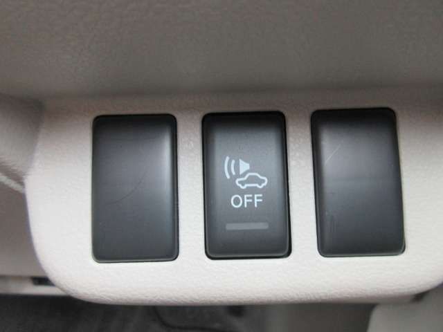 Nissan LEAF 2011-01 7560-16