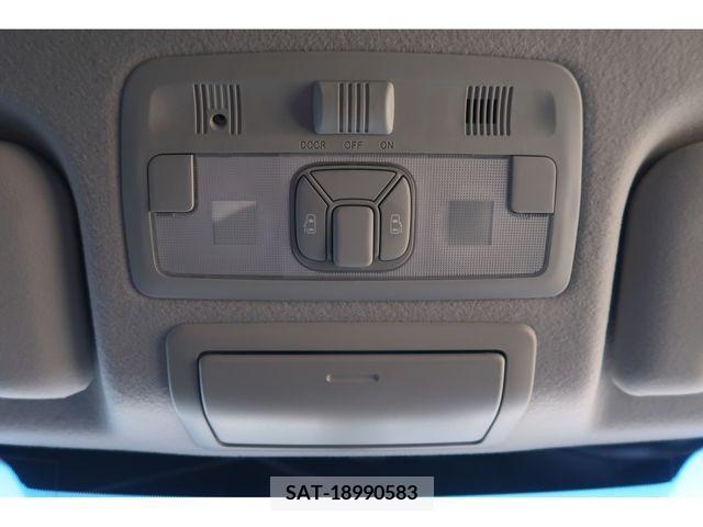 Toyota ESTIMA 2012-07 299195-17