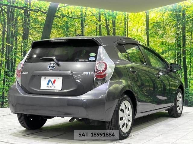 Toyota AQUA 2014-02 292291-17