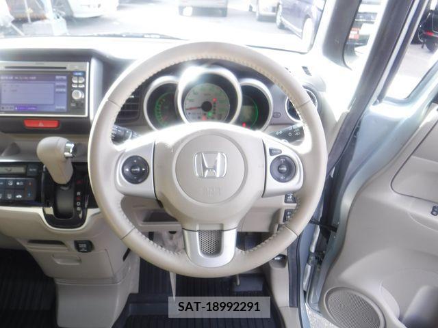 Honda N BOX 2013-06 213623-9