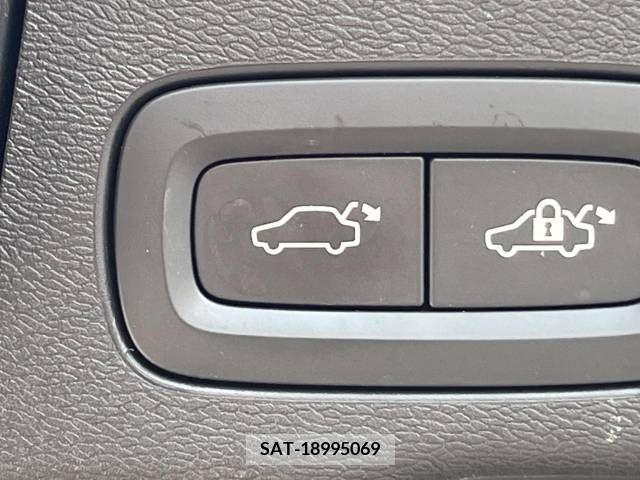 Volvo XC60 2017-11 334675-7