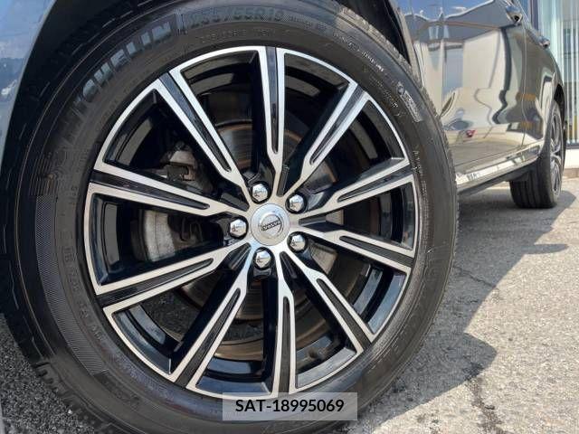 Volvo XC60 2017-11 334675-14