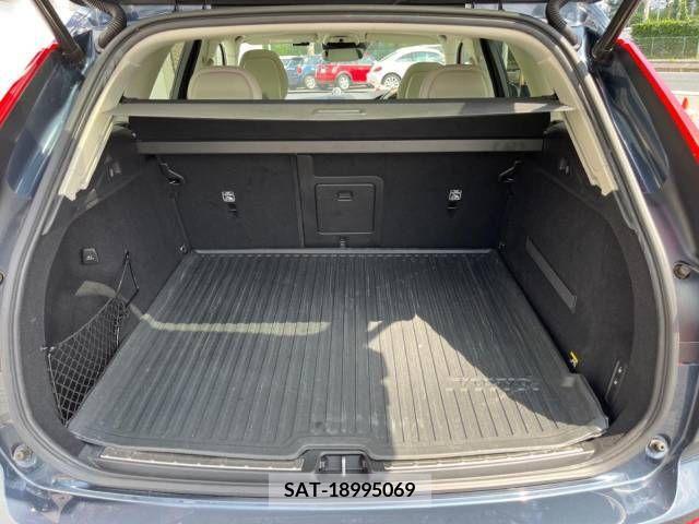 Volvo XC60 2017-11 334675-12