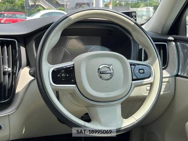 Volvo XC60 2017-11 334675-10