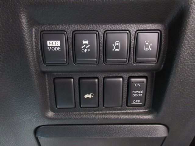 Nissan ELGRAND 2010-08 10078-22