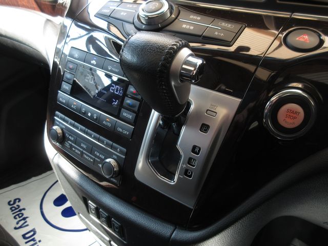 Nissan ELGRAND 2010-08 10078-17