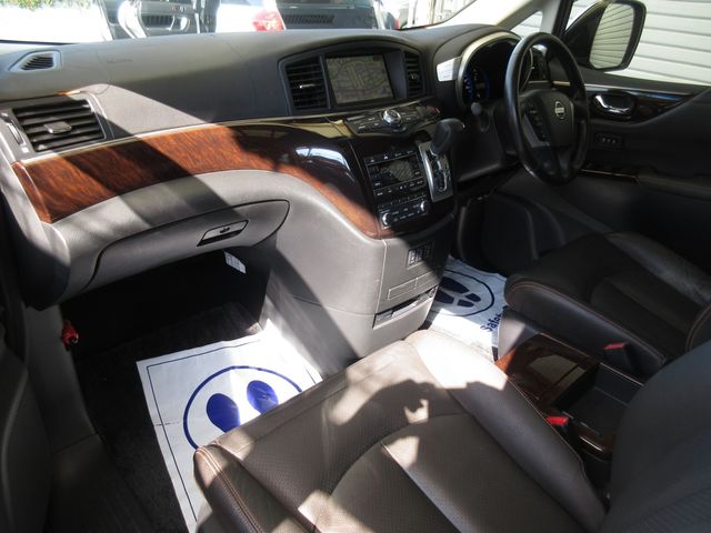Nissan ELGRAND 2010-08 10078-13
