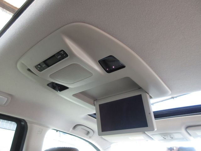 Nissan ELGRAND 2010-08 10078-26