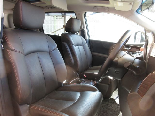 Nissan ELGRAND 2010-08 10078-5