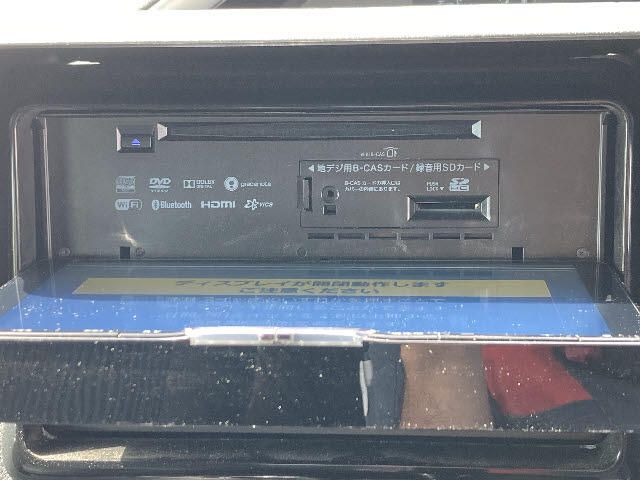 Toyota VOXY 2016-04 8756-5