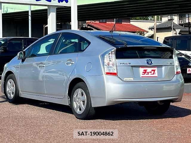 Toyota PRIUS 2009-09 393331-8