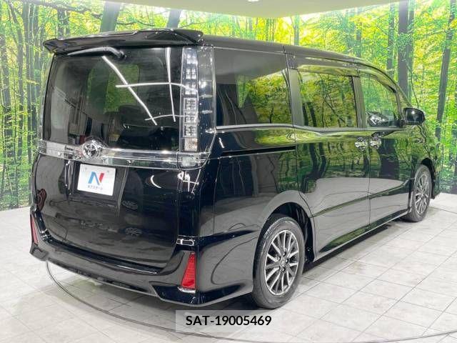 Toyota VOXY 2015-07 321436-17