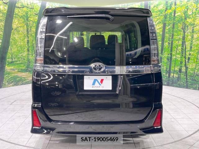 Toyota VOXY 2015-07 321436-15