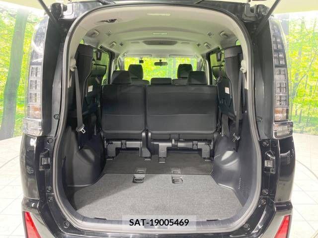Toyota VOXY 2015-07 321436-10